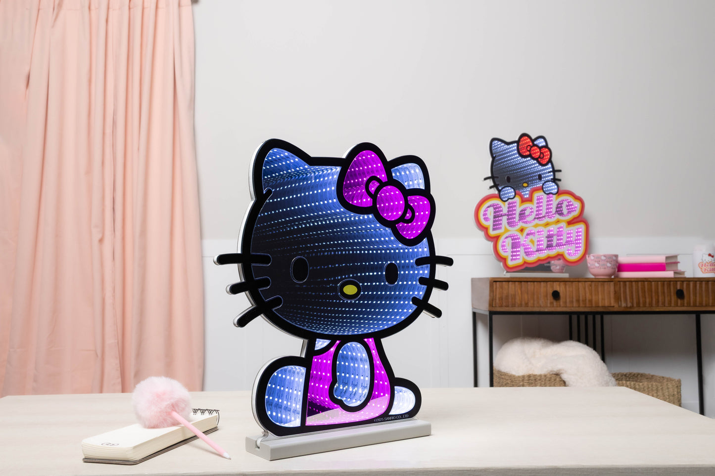 Hello Kitty 16" Sitting Decorative Ekkolight Infinity Light