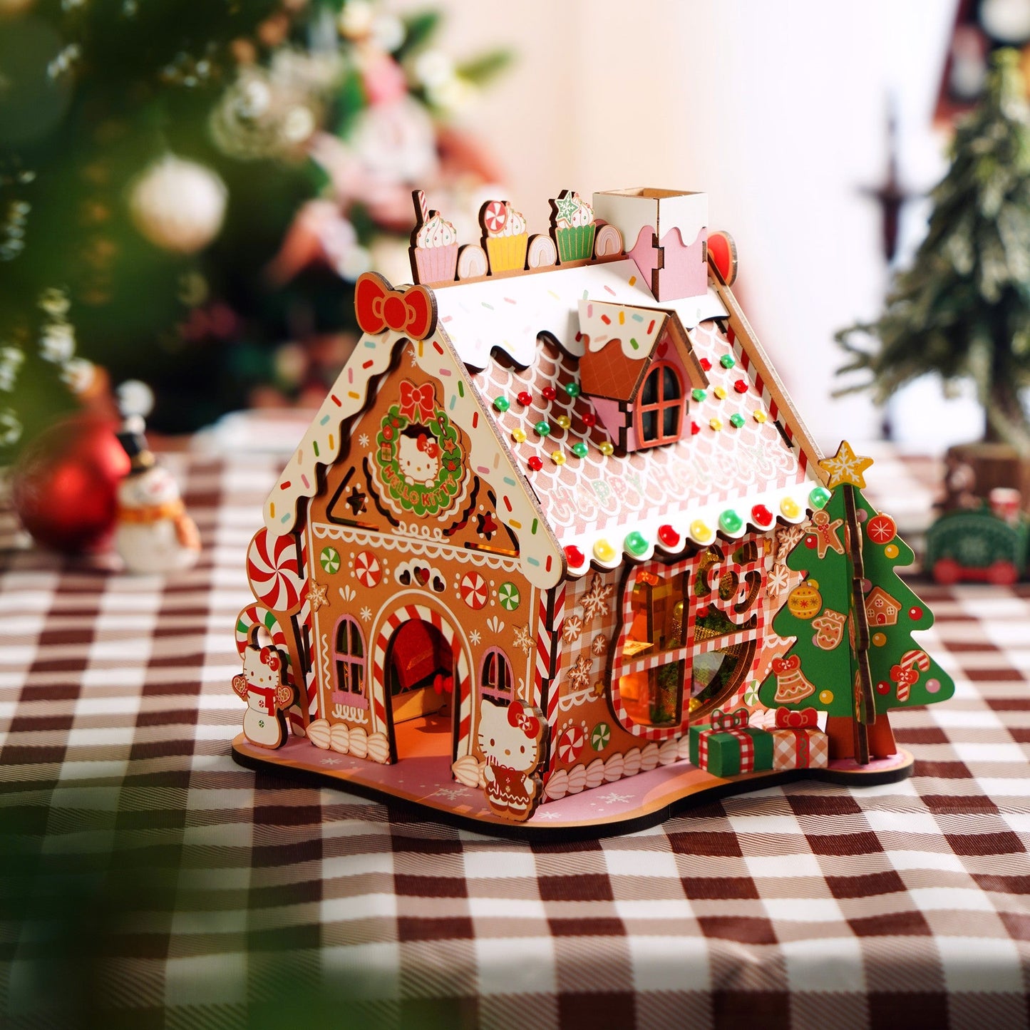 Hello Kitty Gingerbread House 3D Wooden Puzzle