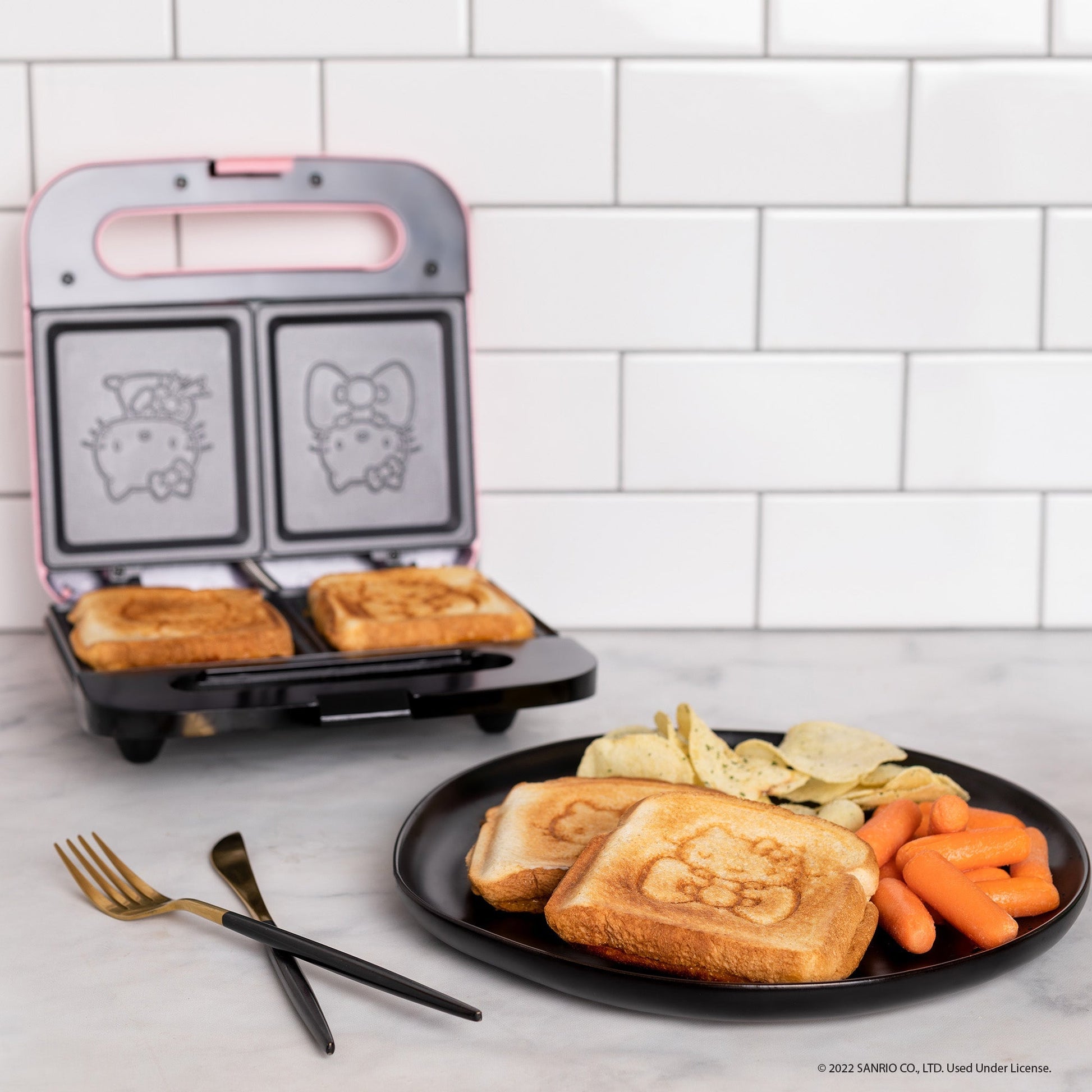 Hello Kitty Bow Sandwich Maker (Pink)
